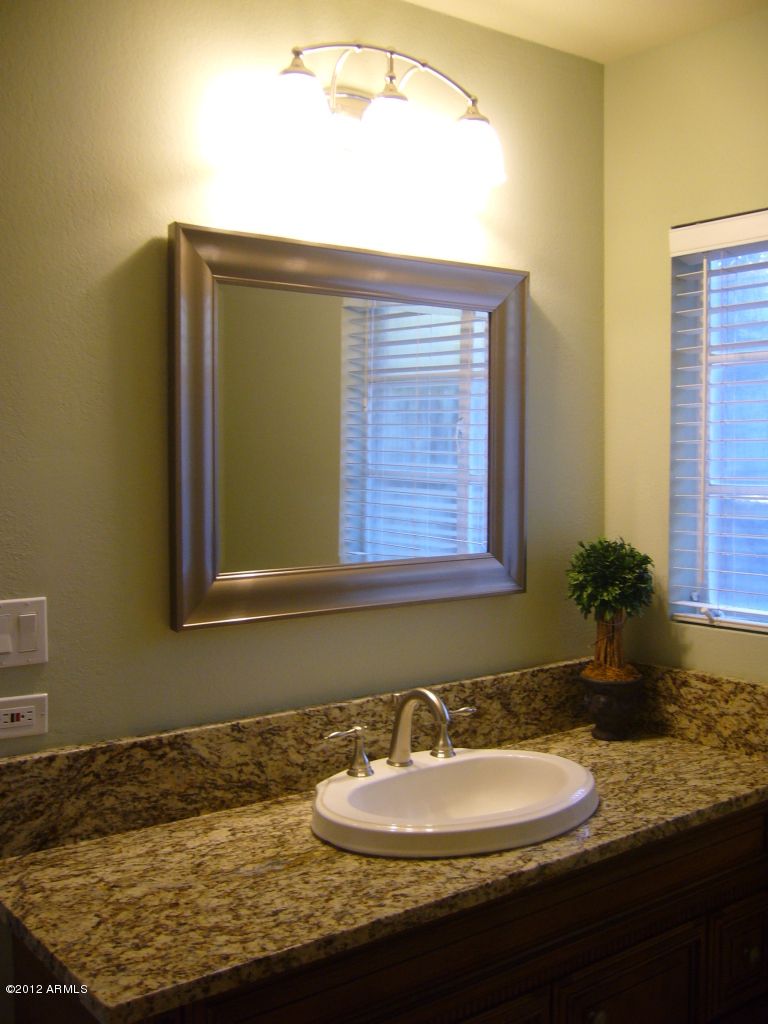 4646 E Cambridge Ave, Phoenix, AZ 85008