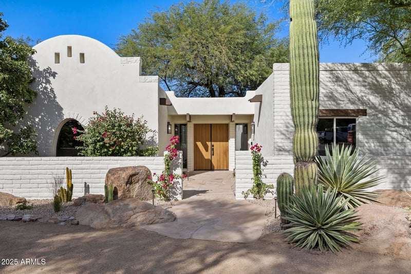 4646 Shadow Rock Rd, Phoenix, AZ 85028