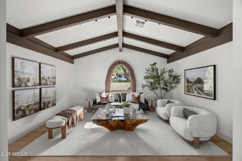 4646 Shadow Rock Rd, Phoenix, AZ 85028