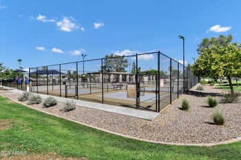 4648 Continental Dr, Glendale, AZ 85308