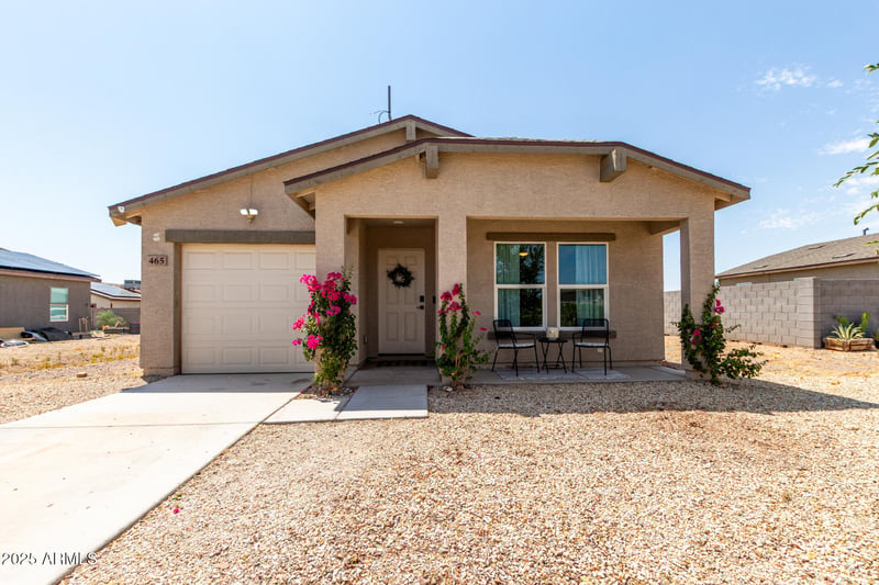 465 Baskin Dr, Morristown, AZ 85342