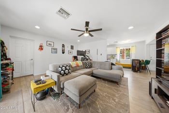 465 Standage St, Mesa, AZ 85201