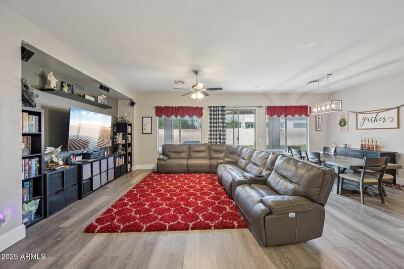 4650 Decatur St, Mesa, AZ 85205