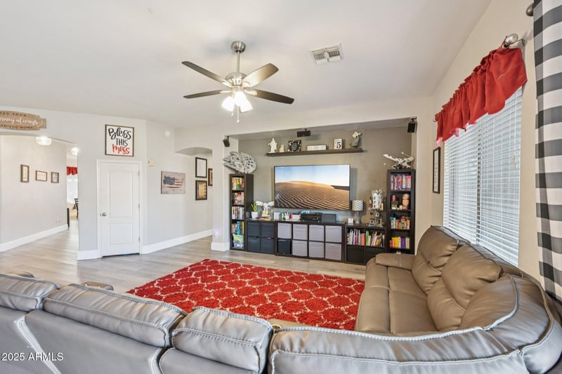 4650 Decatur St, Mesa, AZ 85205