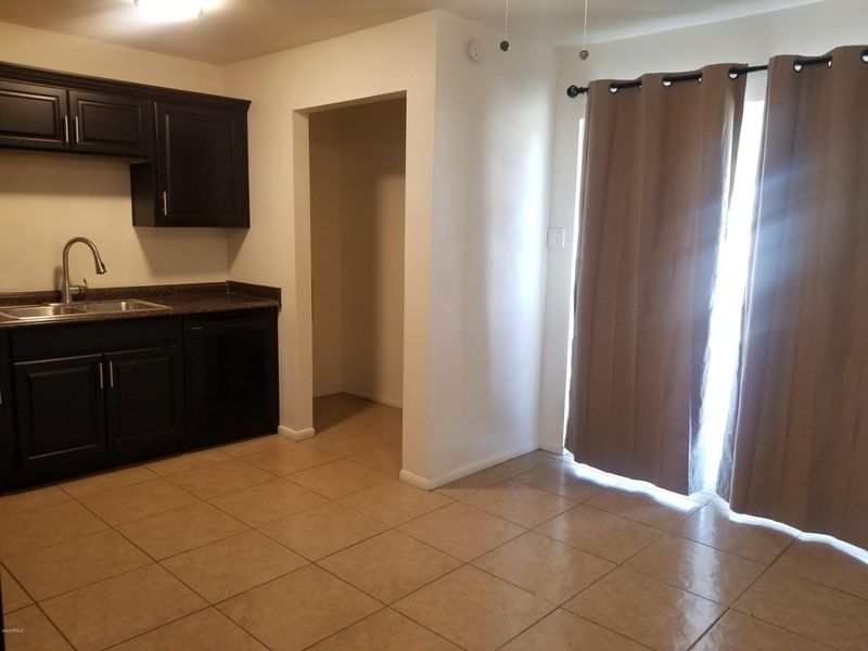 4650 E Hidalgo Ave, Phoenix, AZ 85040