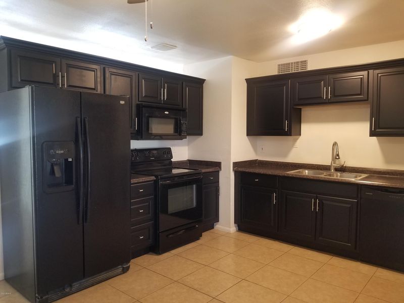 4650 E Hidalgo Ave, Phoenix, AZ 85040
