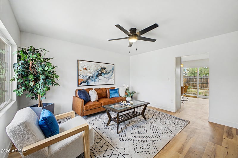 4650 W Tuckey Ln, Glendale, AZ 85301