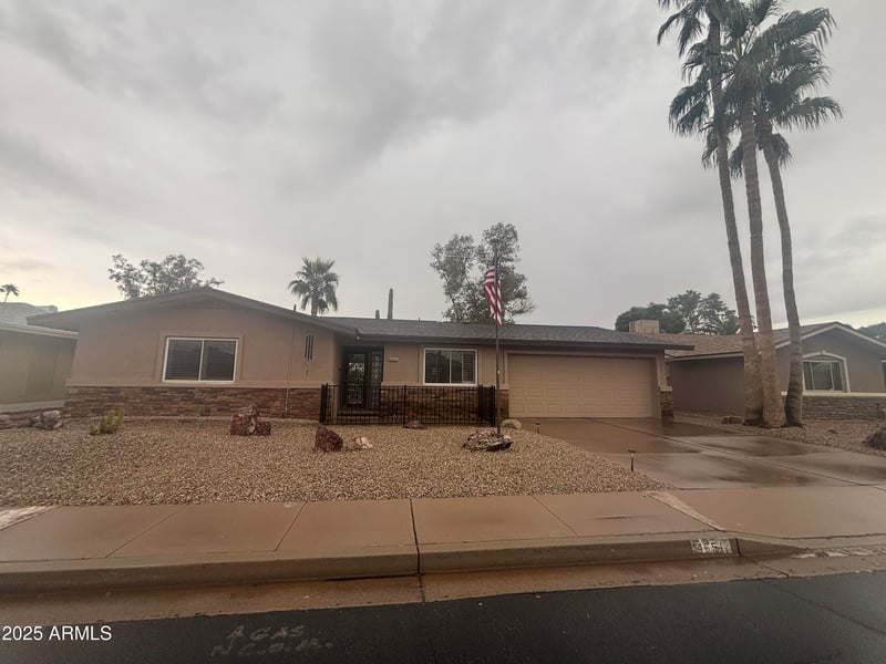 4651 Dolphin Ave, Mesa, AZ 85206