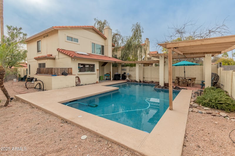 4652 Piedmont Rd, Phoenix, AZ 85044