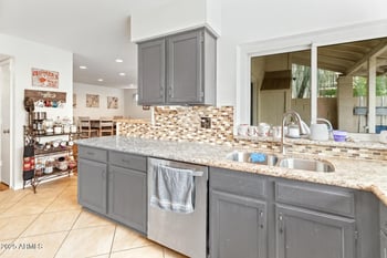 4652 Piedmont Rd, Phoenix, AZ 85044