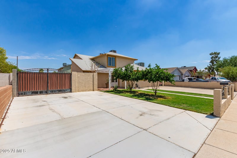 4653 79th Ave, Phoenix, AZ 85033