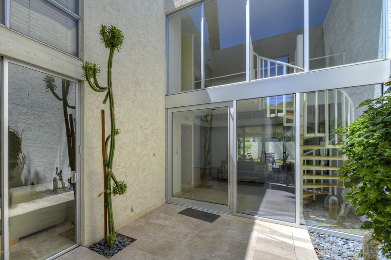4654 N 40th St, Phoenix, AZ 85018
