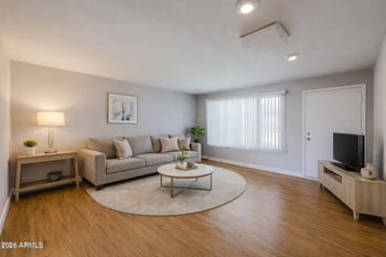 4654 Tuckey Ln, Glendale, AZ 85301