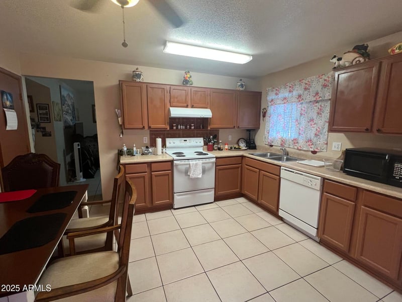 4655 87th Ave, Phoenix, AZ 85037