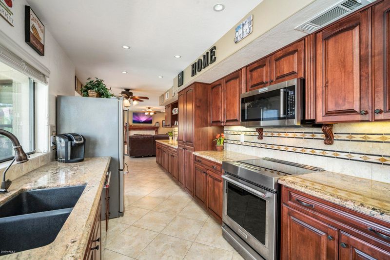 4657 E Willow Ave, Phoenix, AZ 85032