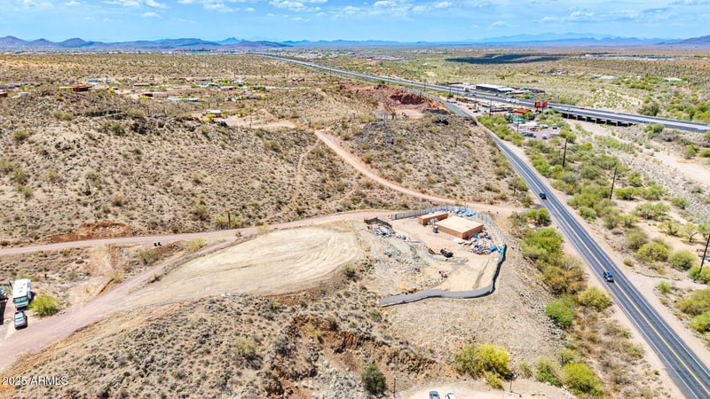 46605 Black Canyon Hw, New River, AZ 85087