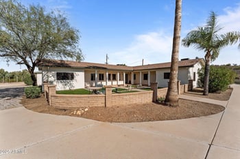 46623 Grand Ave, Morristown, AZ 85342