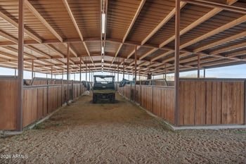 46629 Luray Rd, Wickenburg, AZ 85390