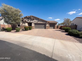 4663 183rd Dr, Goodyear, AZ 85395