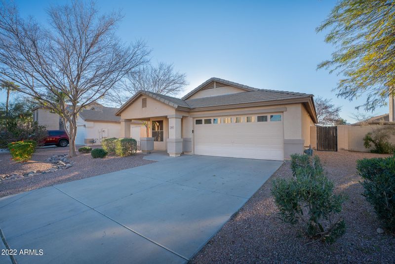 4663 E Cherry Hills Dr, Chandler, AZ 85249