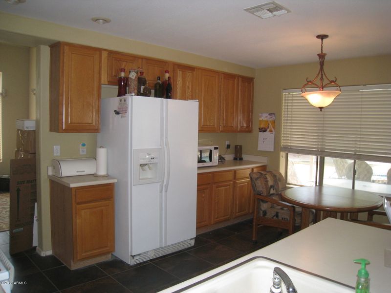 4663 E Lavender Ln, Phoenix, AZ 85044