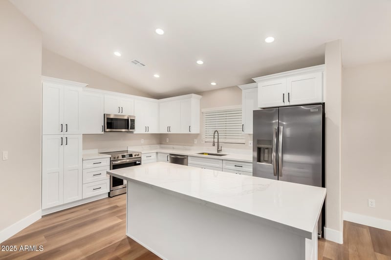 4669 Alamo St, San Tan Valley, AZ 85140