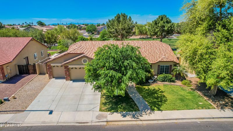 4670 S Griffith Way, Gilbert, AZ 85297