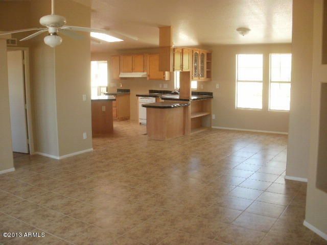 46709 N 13th Ave, New River, AZ 85087