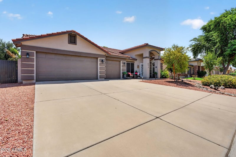 4673 S Kirby St, Gilbert, AZ 85297