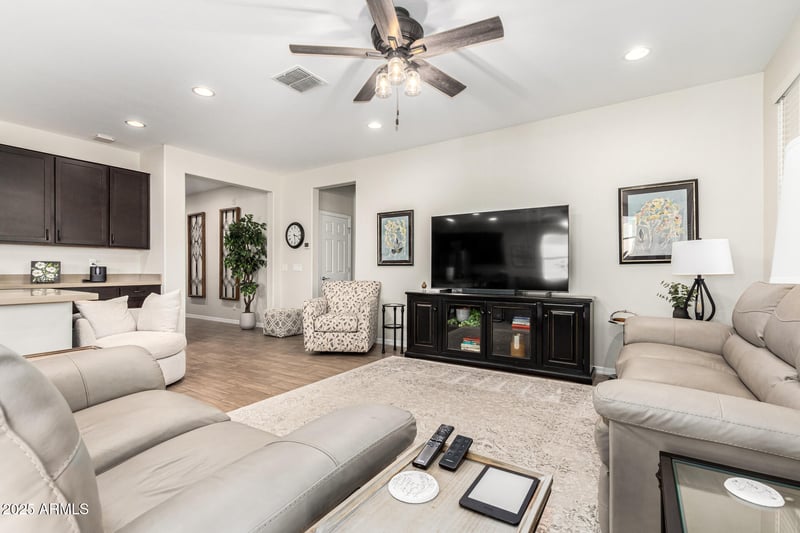 468 194th Ln, Buckeye, AZ 85326