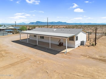 46806 Mckenzie Rd, Mesa, AZ 85212
