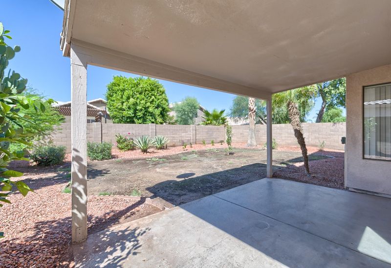 4682 E Lavender Ln, Phoenix, AZ 85044
