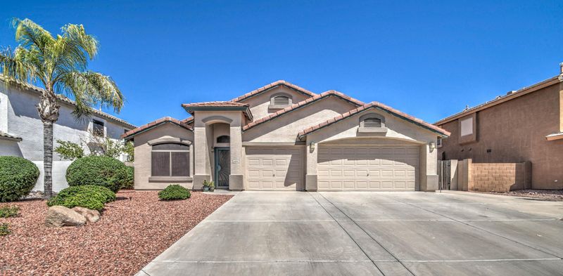 4695 S Joshua Tree Ln, Gilbert, AZ 85297