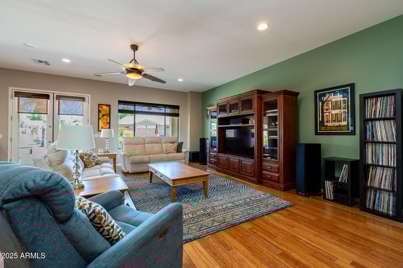 4699 Fresno St, Chandler, AZ 85249