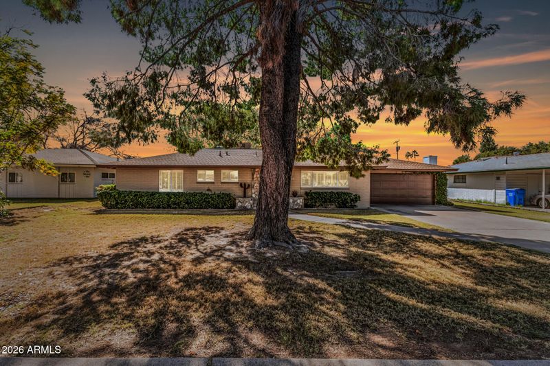 47 E Royal Palm Rd, Phoenix, AZ 85020