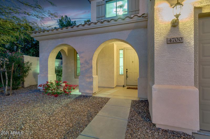 4700 E Cloudburst Dr, Gilbert, AZ 85297