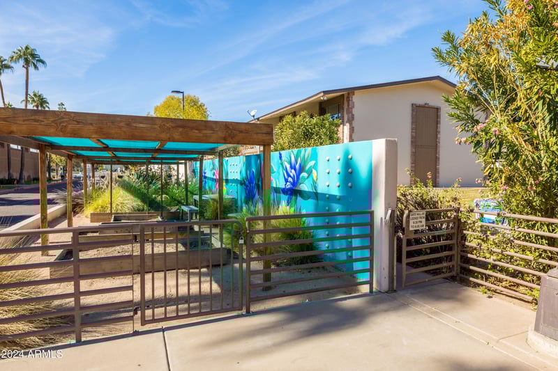 4701 68th St #248, Scottsdale, AZ 85251