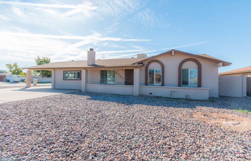 4701 W Paradise Ln, Glendale, AZ 85306