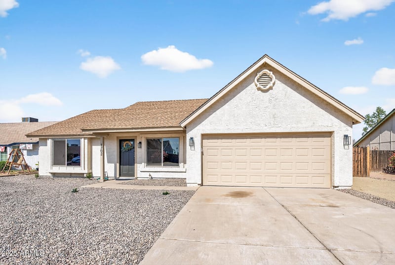 4702 106th Dr, Phoenix, AZ 85037