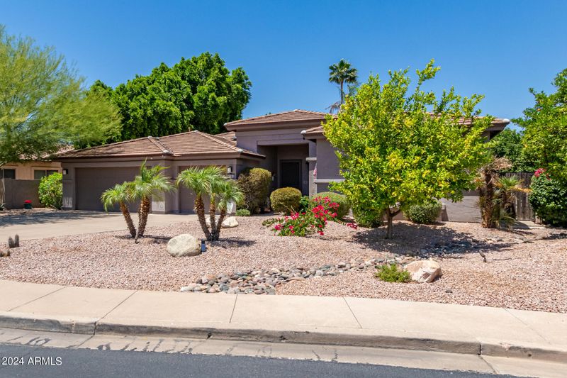 4702 E Dartmouth St, Mesa, AZ 85205