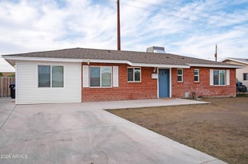 4702 Mckinley St, Phoenix, AZ 85008