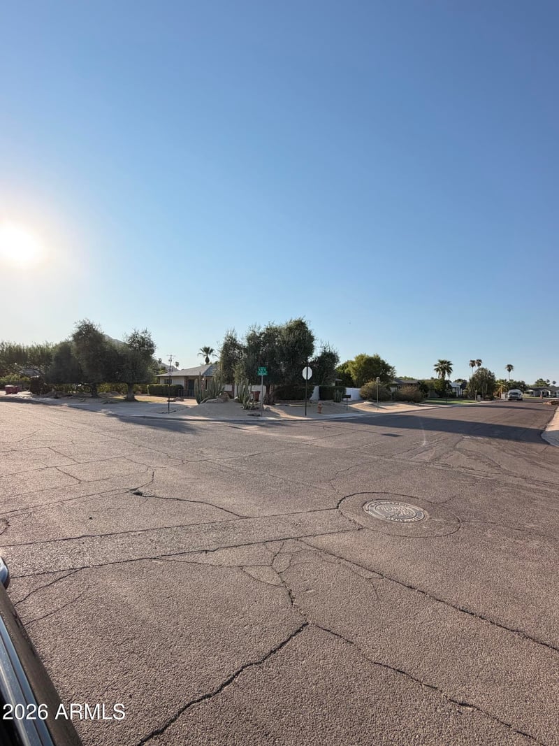 4702 N 70th St, Scottsdale, AZ 85251