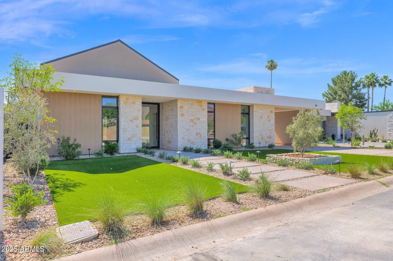 4704 40th Pl, Phoenix, AZ 85018