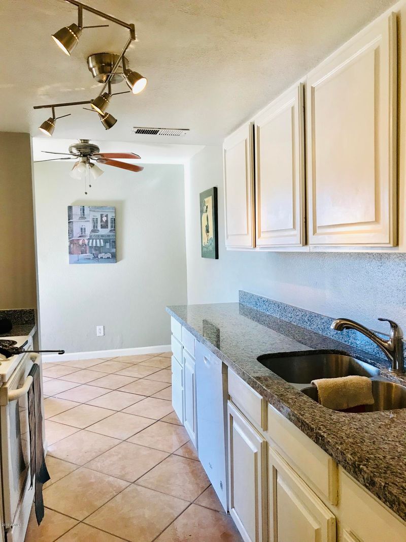 4704 E Broadway Rd, Phoenix, AZ 85040