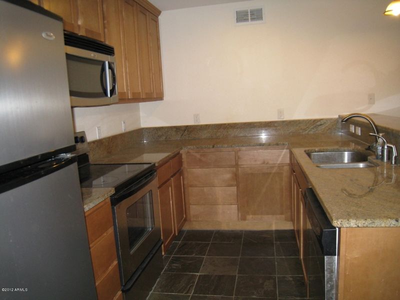 4704 E Paradise Village Pw #114, Phoenix, AZ 85032
