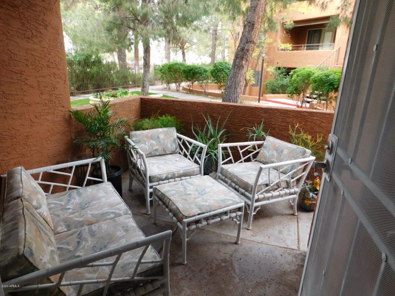 4704 E Paradise Village Pw #117, Phoenix, AZ 85032