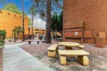 4704 Paradise Village Pw #211, Phoenix, AZ 85032