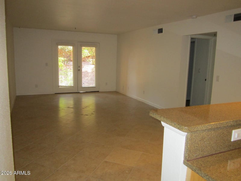 4704 E Paradise Village Pw N #141, Phoenix, AZ 85032