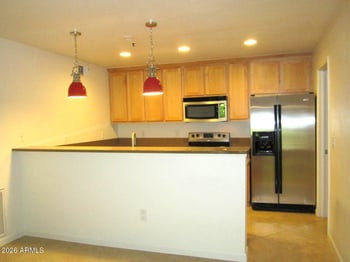 4704 E Paradise Village Pw N #141, Phoenix, AZ 85032