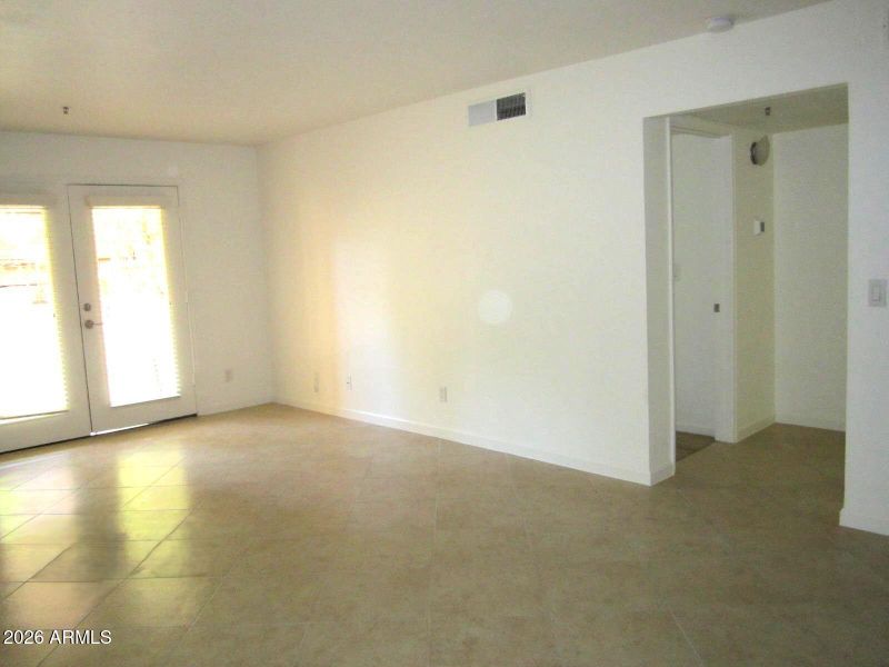 4704 E Paradise Village Pw N #141, Phoenix, AZ 85032